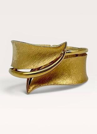 Браслет cuff від crown trifari. сша, кінець 1960-х - початок 1970-х років.