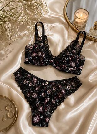 Шикарнмй сучасний комплект boux avenue 70f+ трусики 12 розмір