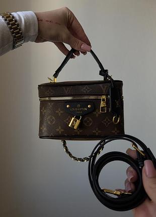 Жіноча сумка-кросбоді  louis vuitton коричнева з ланцюжком екошкіра