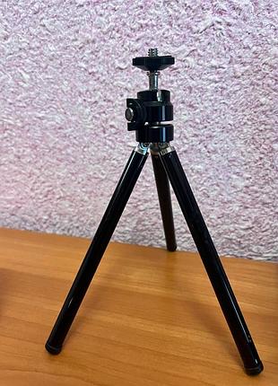 Штатив для фотоапарата / цифрової камери