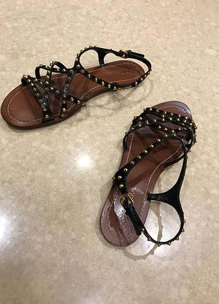 Босоножки prada