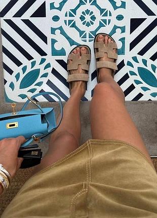 Шльопки hermes жіночі коричневий базовий колір