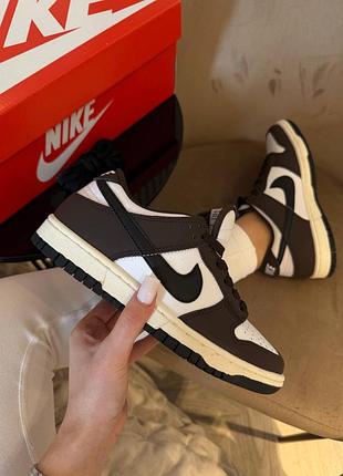 Стильні жіночі кросівки nike dunk low next nature baroque brown