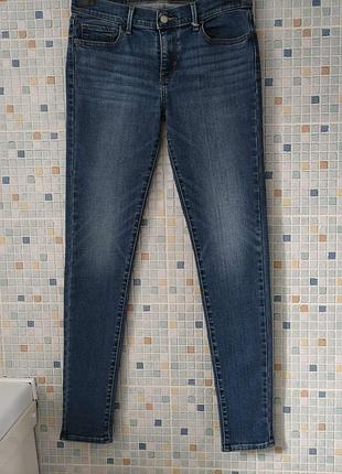 Джинсы levis.