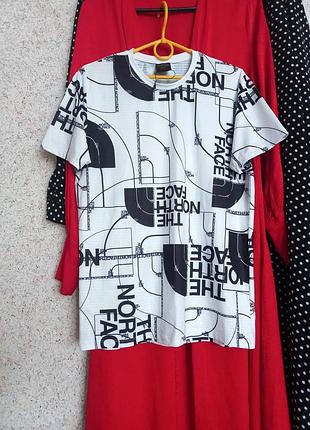 Футболка the north face напис принт нова