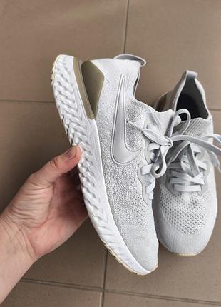 Оригінальні кросівки nike