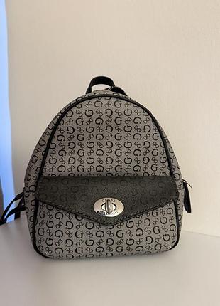 Рюкзак guess