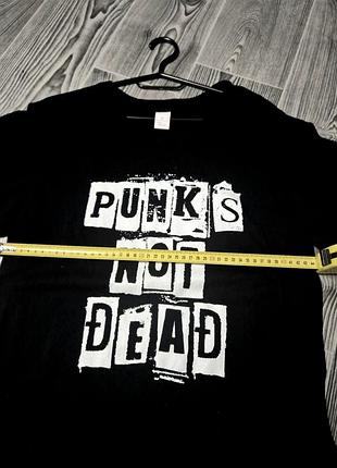 Punk's not dead футболка в стиле панк, неформальная одежда
