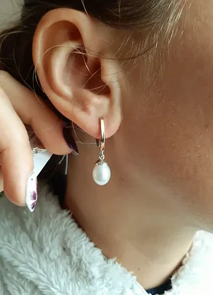 Продам новые серьги-висюльки серебро 925 проба с золотыми пластинами и жемчужинами