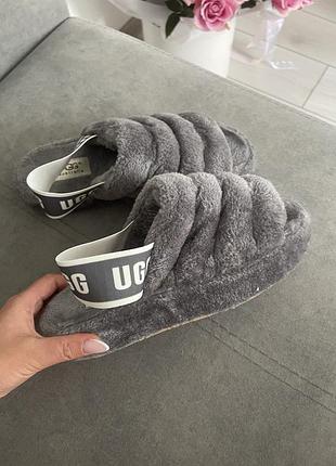 Ugg  шльопанці 38