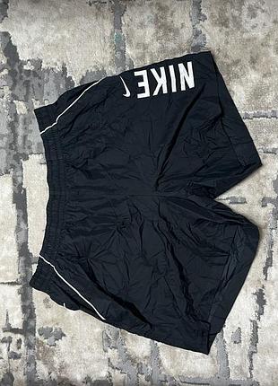 Шорти nike,стан 9/10