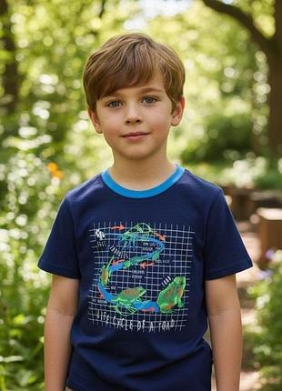 Синяя футболка mountain warehouse на мальчика 5-6 лет
