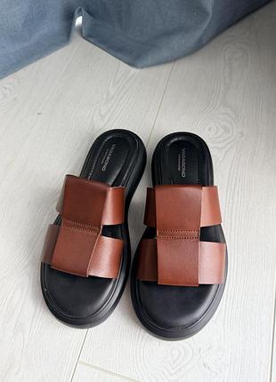 Шкіряні шльопанці vagabond