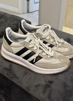 Кросівки adidas