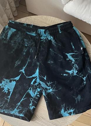Шорти staf