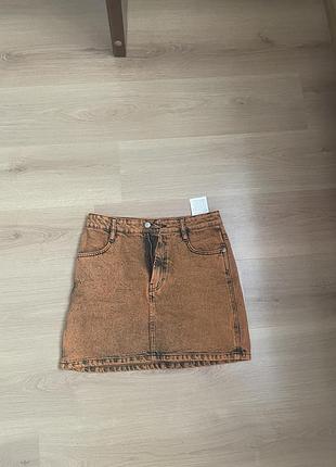 Спідниця zara, розмір m (eu 38). ідеальний стан, без дефектів. за потреби надішлю додаткові фото та відеоогляд. ціна — 350 грн.