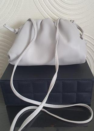 Мини сумка пельмень bottega veneta