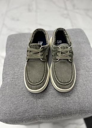 Мокасины хаки унисекс gap