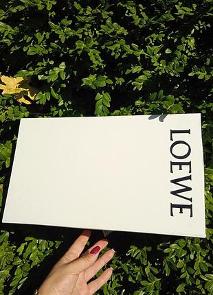 Коробка пустая от обуви loewe а идеальном состоянии