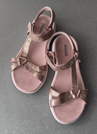 Босоніжки skechers