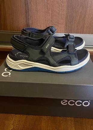 Дитячі босоніжки сандалі ecco 35 р
