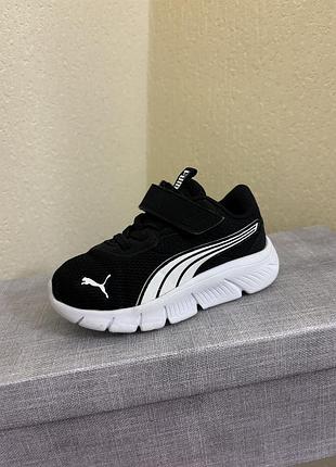 Puma кросівки на ліпучці