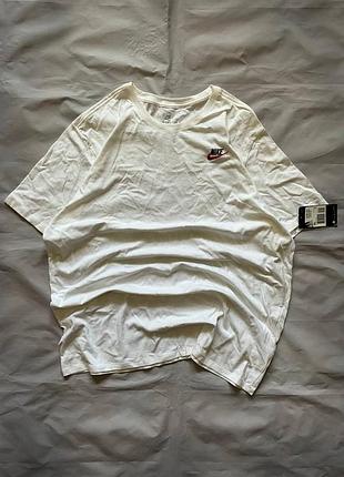 Футболка белая новая! nike basic t-shirt baggy new!! with tags