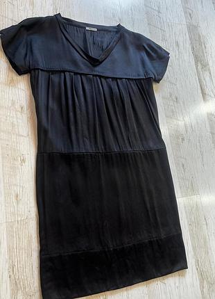 Коротка чорна шовкова сукня плаття miu miu