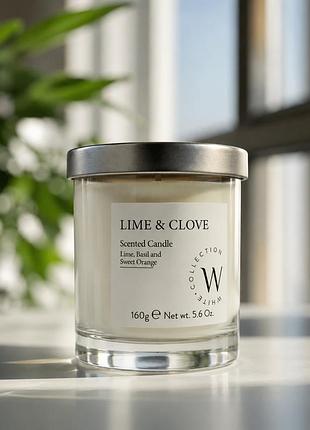 Ароматическая свеча lime & clove от the white collection весит 160 г.