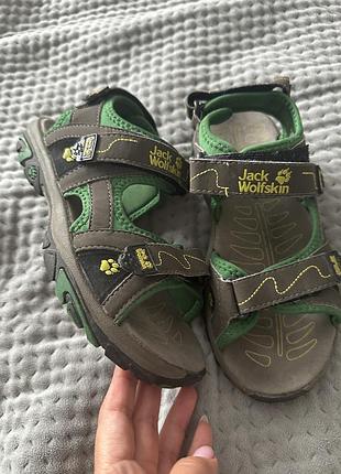 Босоніжки фірмові jack wolfskin 22,3 см