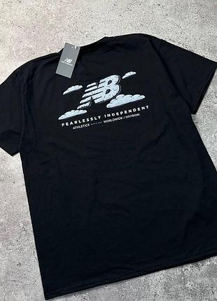 Літня чоловіча футболка з принтом яскравим new balance