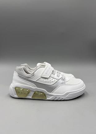 Кросівки geox illuminus 33 р з мигалками