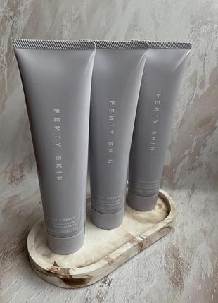Розкішний очищуючий засіб fenty beauty skin total cleans'r remove-it-all cleanser with barbados cherry