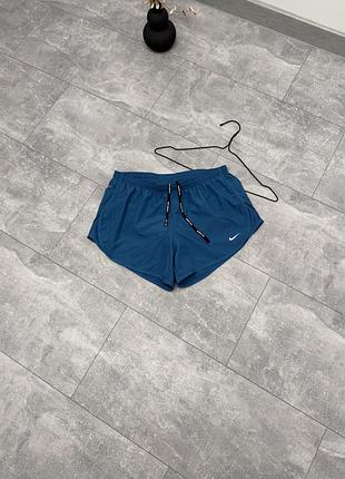 Жіночі шорти nike dri-fit