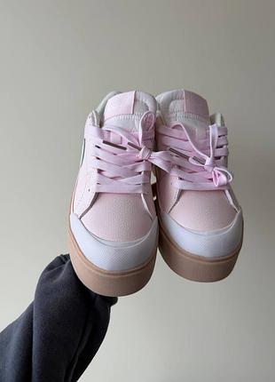 Жіночі кросівки nike court legacy lift light soft pink