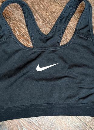 Спортивный топ nike размер s
