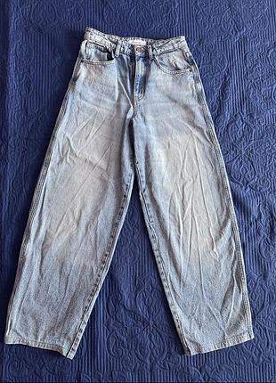Продам широкі жіночі джинси reserved. стан дуже хороший, розмір eur 34 (xs).