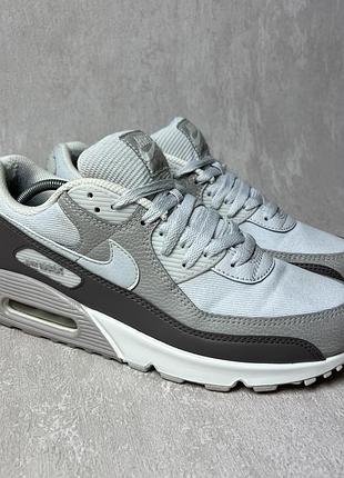 Кросівки nike air max 90 у бежево-сірих відтінках