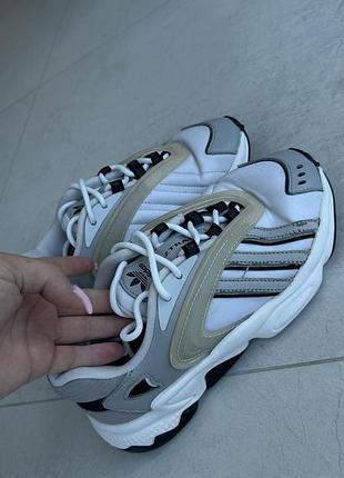 Кросівки adidas