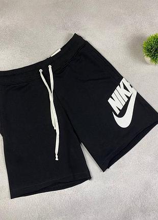 Чоловічі шорти nike в чорному кольорі