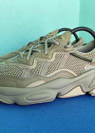 Кроссовки adidas ozweego