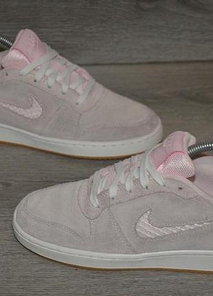 Продам кросівки замша фірма nike ebernon.