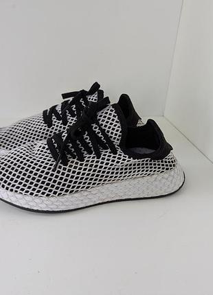 Кроссовки adidas deerupt