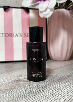 Парфюмированный спрей для тела victoria`s secret very sexy night travel fragrance mist, 75 мл.