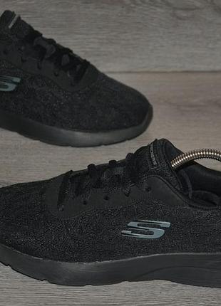 Продам кроссовки фирма skechers.