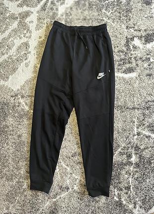 Спортивні штани nike