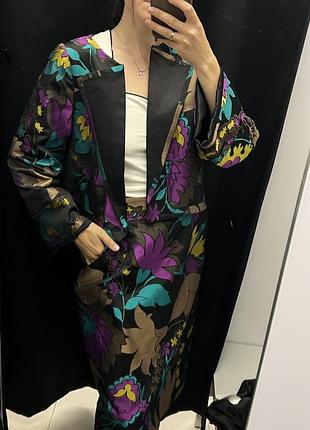 Escada костюм зі спідницею міді шовк l xl в ідеальному стані комплект