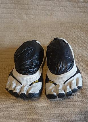 Невагомі жіночі балетки vibram fivefingers vi-b eco barefoot 38 р. (2,5 см.)
