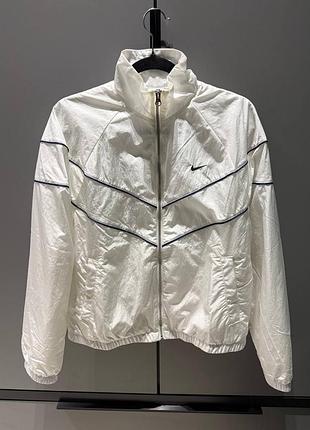 Вітровка nike