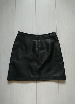 Юбка кожаная черная